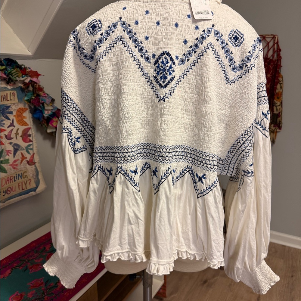 NWT Free People Holly Embroidered Smocked White and Blue Women's Top - large - Picture 4 of 7